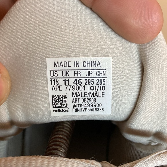 Yeezy 500 Blush - Picture 16 of 17